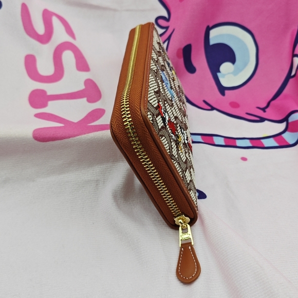 Coach Wallet - Picture 7 of 9